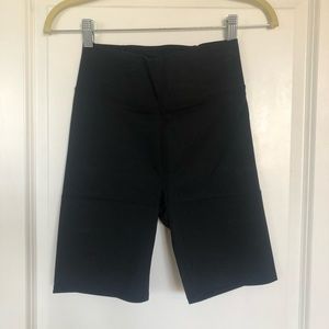 Madewell MWL Form High-Rise 7” Biker Shorts, Black, Small